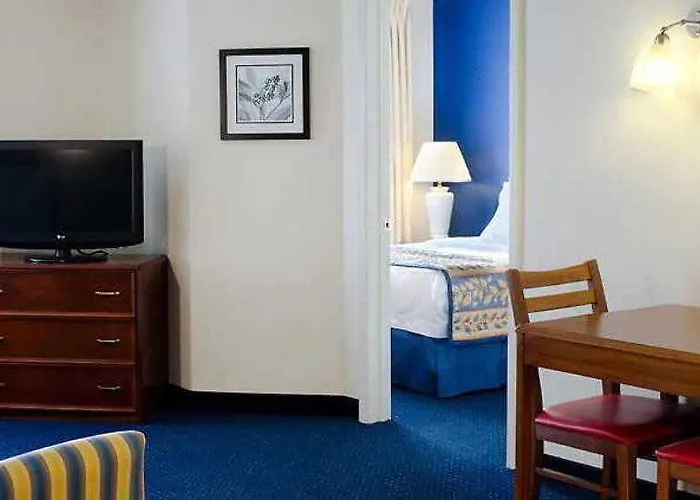 By Marriott Chicago Wilmette/skokie Hotel Wilmette