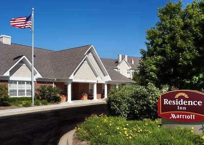 Hotel By Marriott Chicago Wilmette/skokie 3*