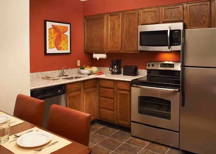By Marriott Chicago Wilmette/skokie Hotel 3*