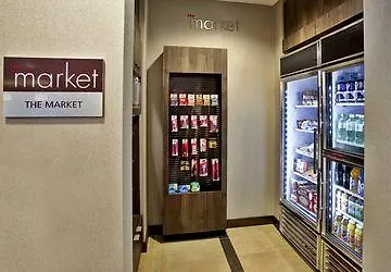 By Marriott Chicago Wilmette/skokie