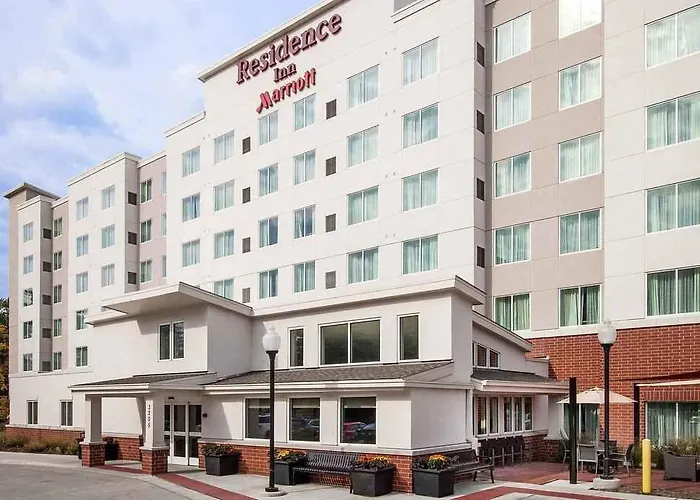 Hotel By Marriott Chicago Wilmette/skokie 3*