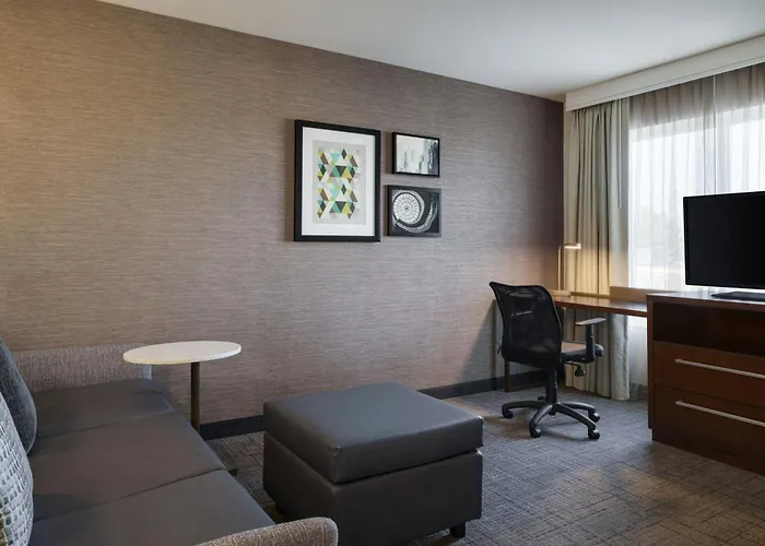 Hotel By Marriott Chicago Wilmette/skokie 3*