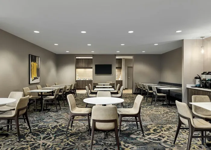 Hotel By Marriott Chicago Wilmette/skokie Wilmette