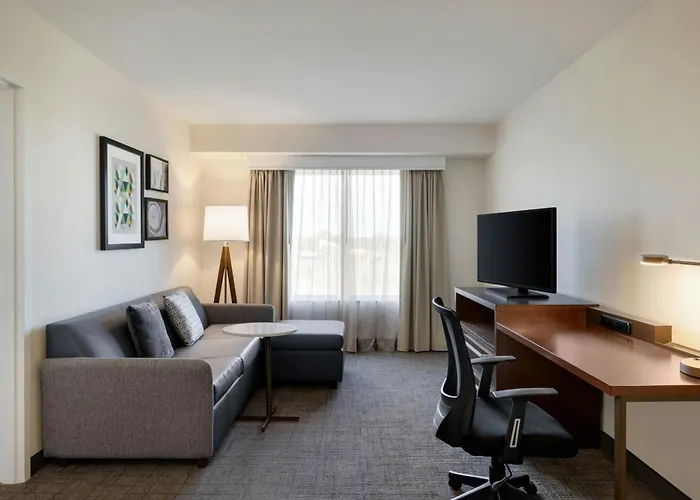 By Marriott Chicago Wilmette/skokie Wilmette