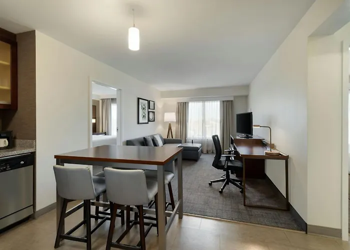 Hotel By Marriott Chicago Wilmette/skokie 3*