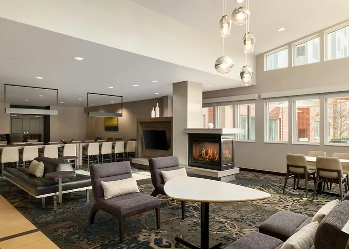 By Marriott Chicago Wilmette/skokie 3*