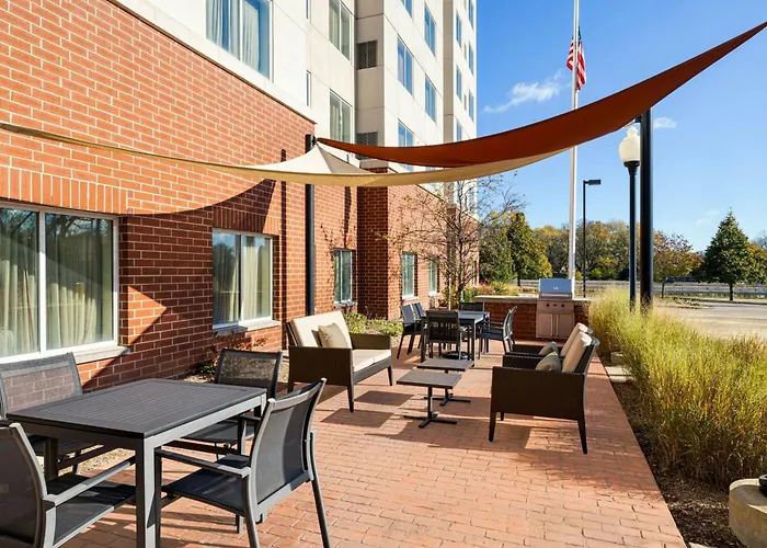 By Marriott Chicago Wilmette/skokie Hotel