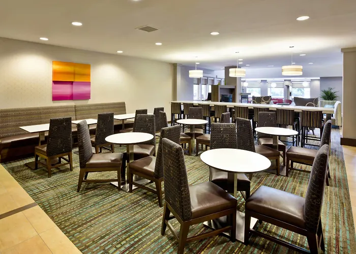 Hotel By Marriott Chicago Wilmette/skokie 3*