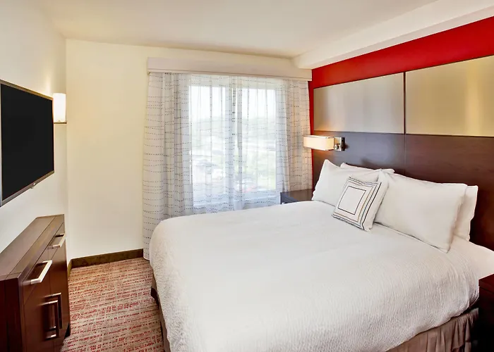 Hotel By Marriott Chicago Wilmette/skokie 3*