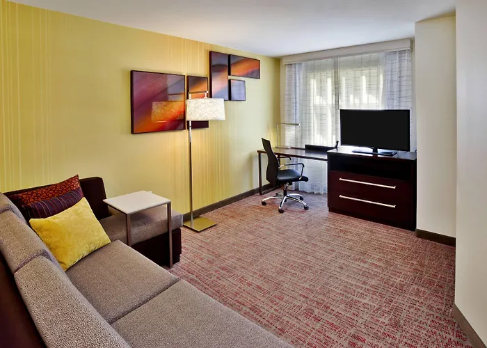 Hotel By Marriott Chicago Wilmette/skokie 3*