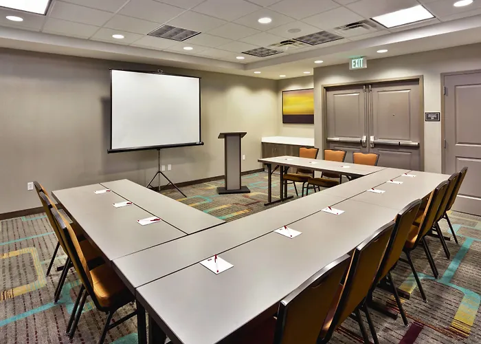 By Marriott Chicago Wilmette/skokie 3*
