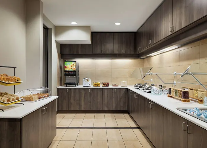 Hotel By Marriott Chicago Wilmette/skokie